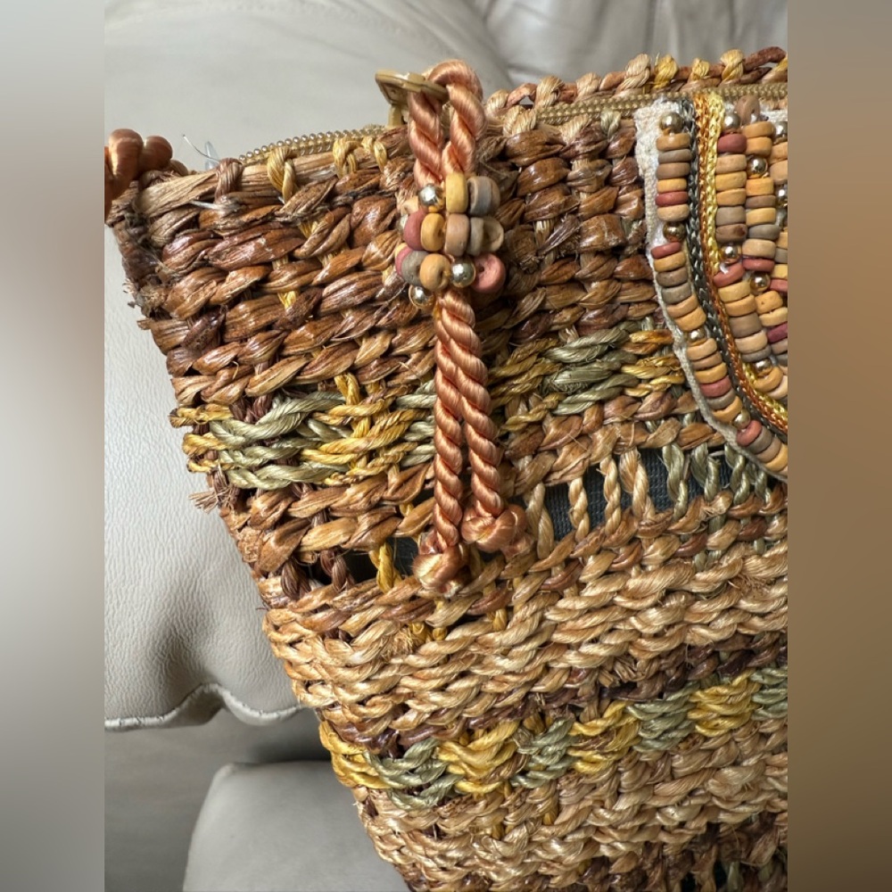 Handcrafted Brown Woven Straw Shoulder Bag - Picture 7 of 12